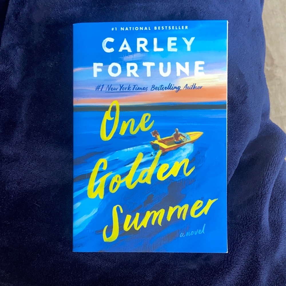 Like new read once ✨